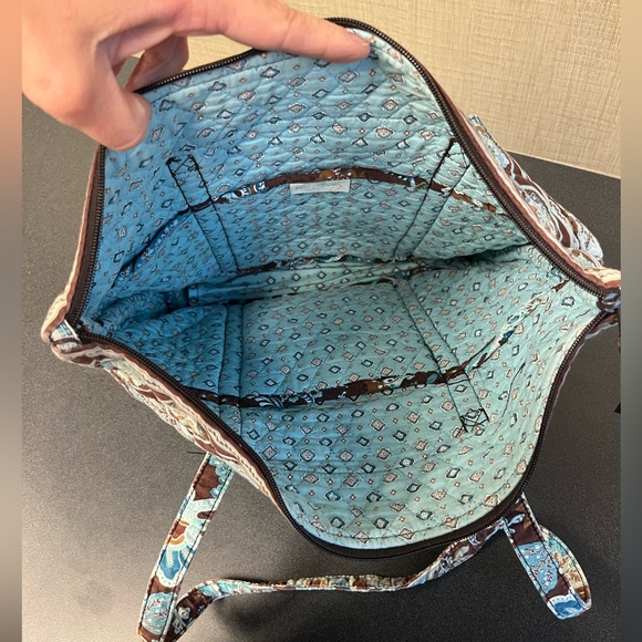 Vera Bradley Tote Bag with Pockets - Picture 4 of 5